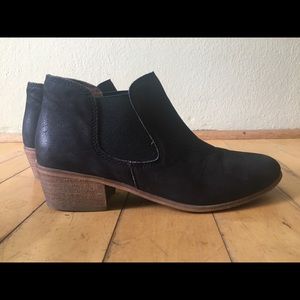 BP Flat Black Ankle Boot, size 7